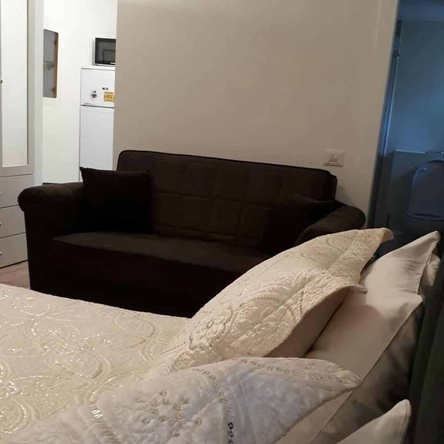 Отель Etty'S House Petach Tikva Экстерьер фото